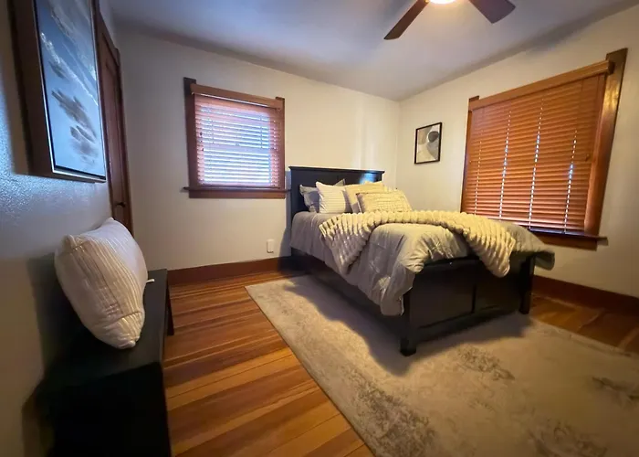 Cozy Craftsman Near Uw And Downtown Holiday home *