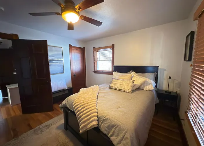 Cozy Craftsman Near Uw And Downtown Holiday home *