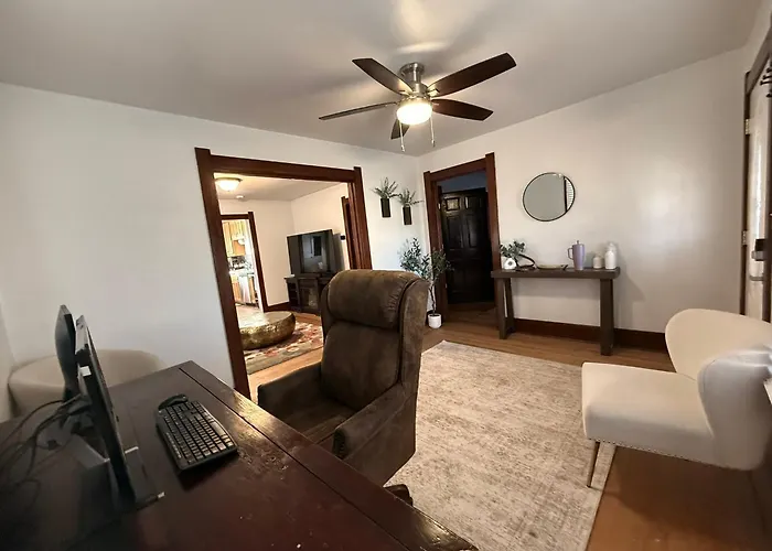 Cozy Craftsman Near Uw And Downtown Holiday home